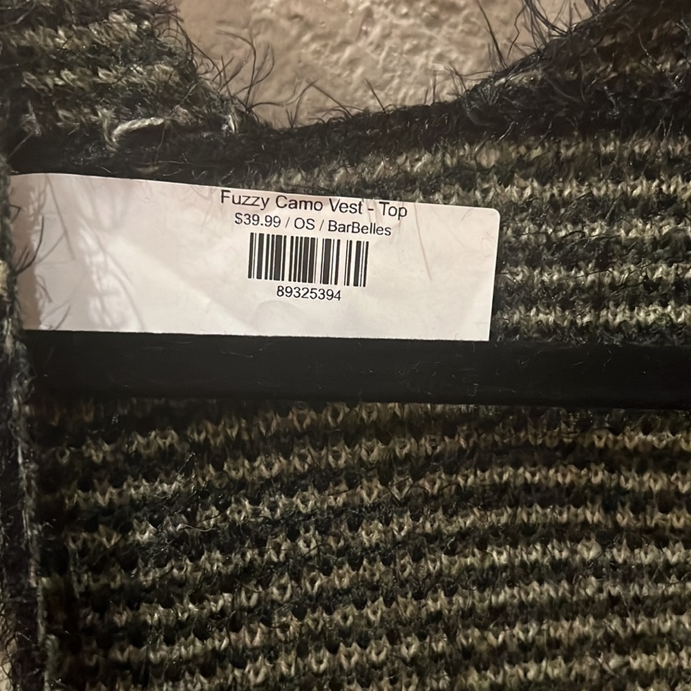 NWT Camo Shaw - Picture 2 of 3